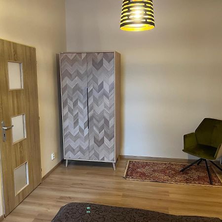 M&M Apartment, Free Parking カルロヴィ・ヴァリ エクステリア 写真